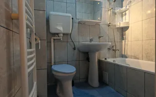 Casă individuală cu 3 camere, curte , în Sibiu, zona Lupeni - Poză 17