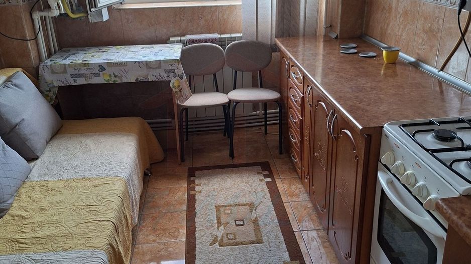 SE INCHIRIAZA APARTAMENT 2 CAMERE, IREG, 267 EURO/LUNA - Poză 2