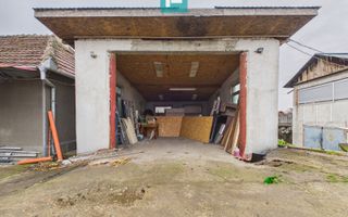 Casă cu 755 mp teren, zonă centrală Curtici - Poză 8