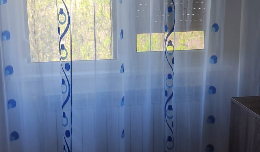 De inchiriat apartament spatios in Piata Centrala, 320 euro - Poză 2