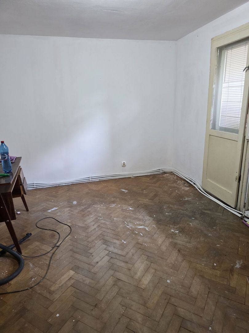 Apartament - 3 camere decomandat ,  cartierul Manastur - Poză 2