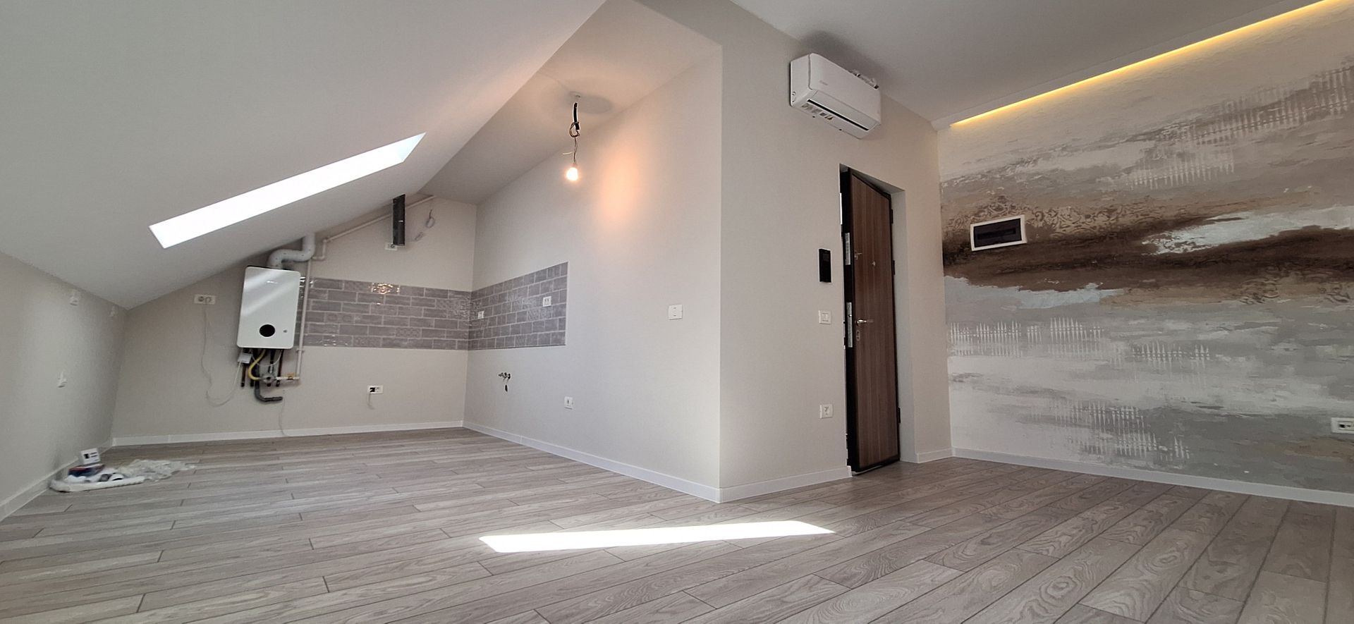 Apartament cu 2 camere si loc de parcare - Poză 22