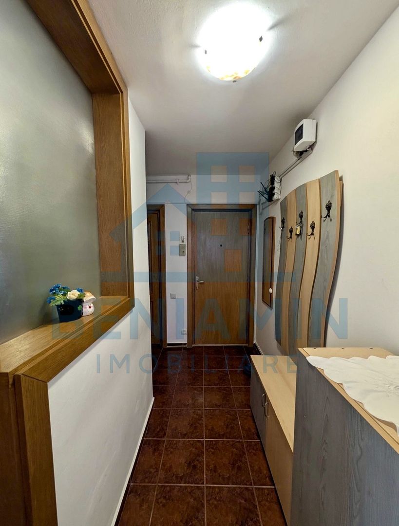 2 decomandate - parter - 53mp - centrala - Grivitei - Poză 7