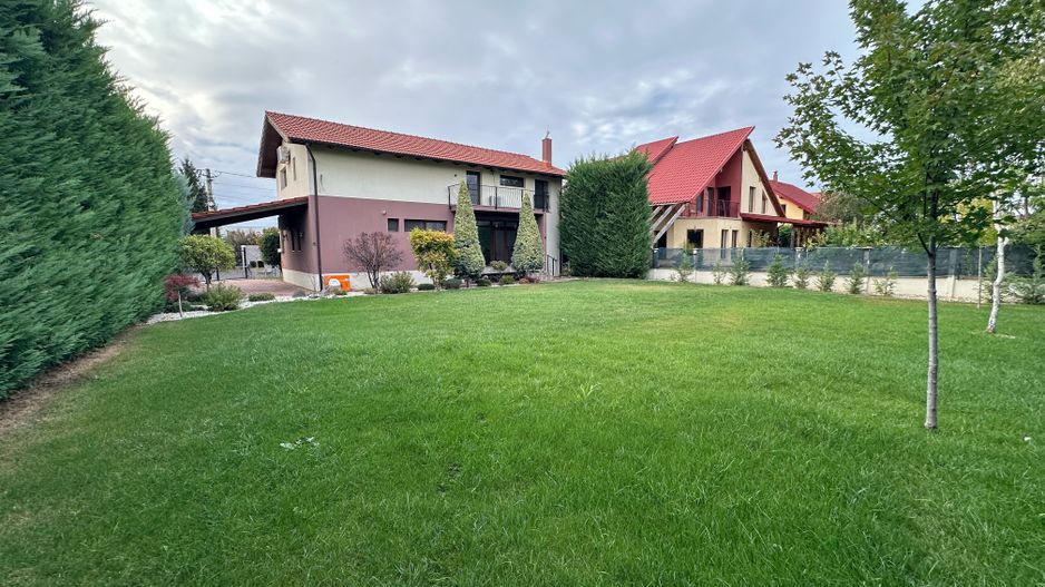 Casă / Vilă cu 4 camere de închiriat în zona Aradului - Poză 16