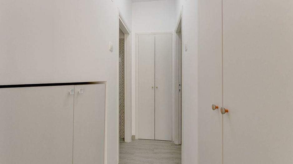 Apartament 2 cam P-ta Romana Bloc EVA - Poză 9