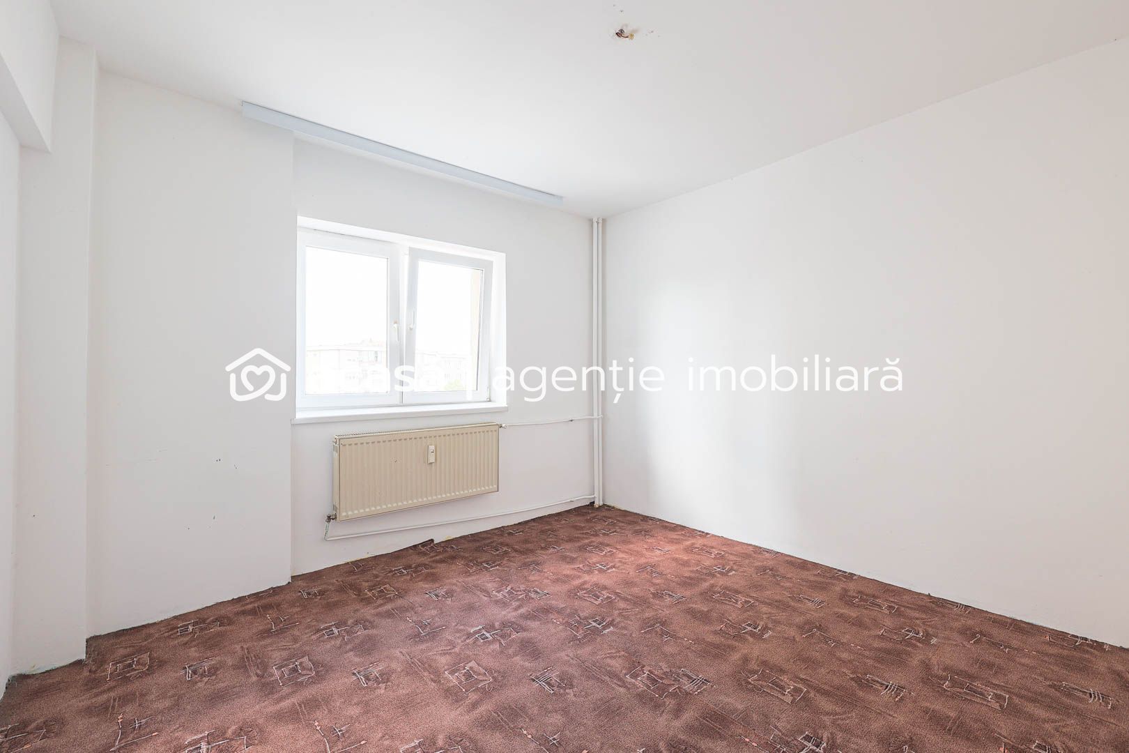 VANDUT! Apartament 2 Camere – Micalaca, Zona 300, Malul Mureșului - Poză 3