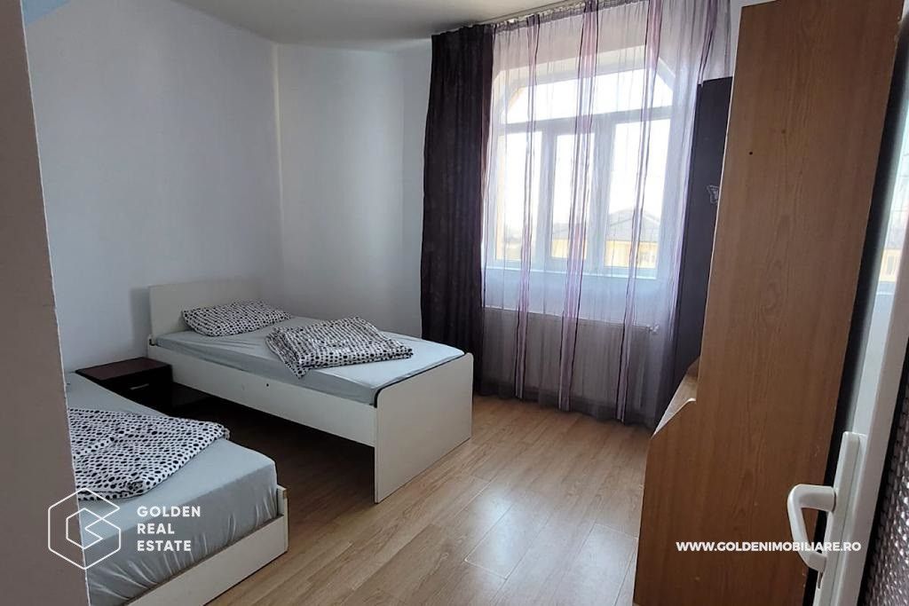 Casa tip duplex cu mult spatiu interior, 8 camere, zona Gai - Poză 4