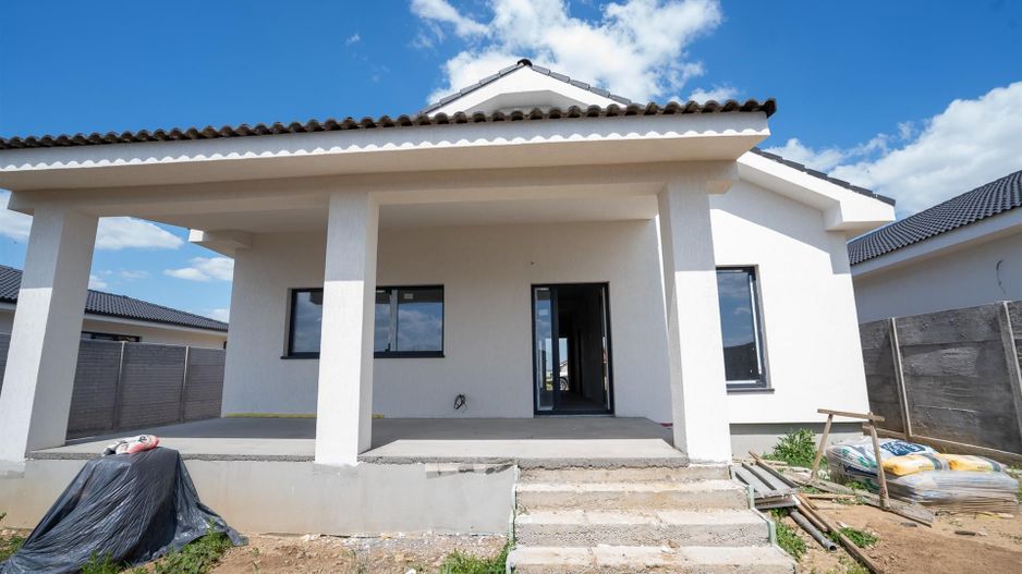 Casa 4 camere Santandrei - Poză 2