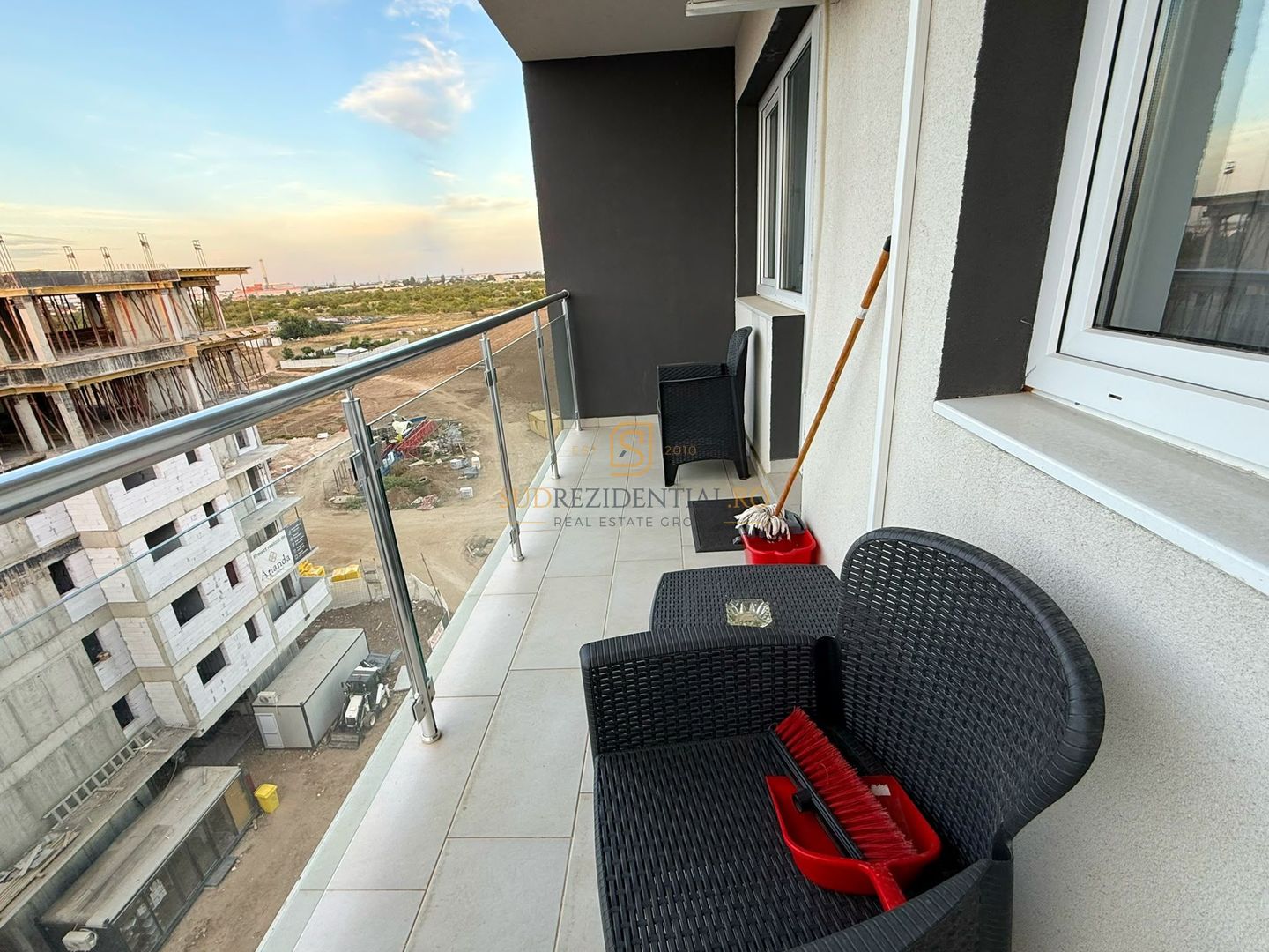 Apartament Mobilat si Utilat / 2 Camere / Dressing / Metrou Berceni - Poză 10