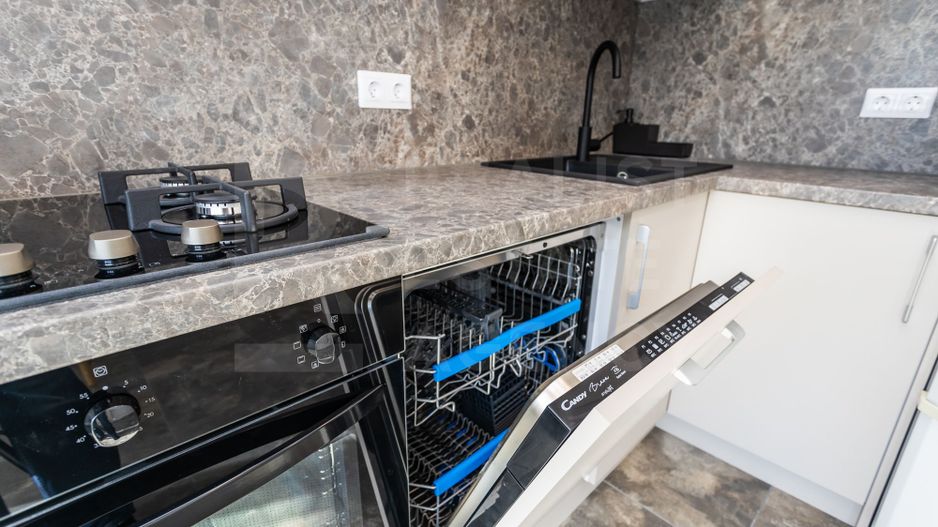 Chirie, apartament, 2 camere, strada Mihail Kogălniceanu, Centru - Poză 3