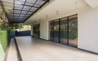 Vânzare, casă modernă 2 nivele, 220 mp + 5 ari șos. Hîncești, Centru - Poză 4