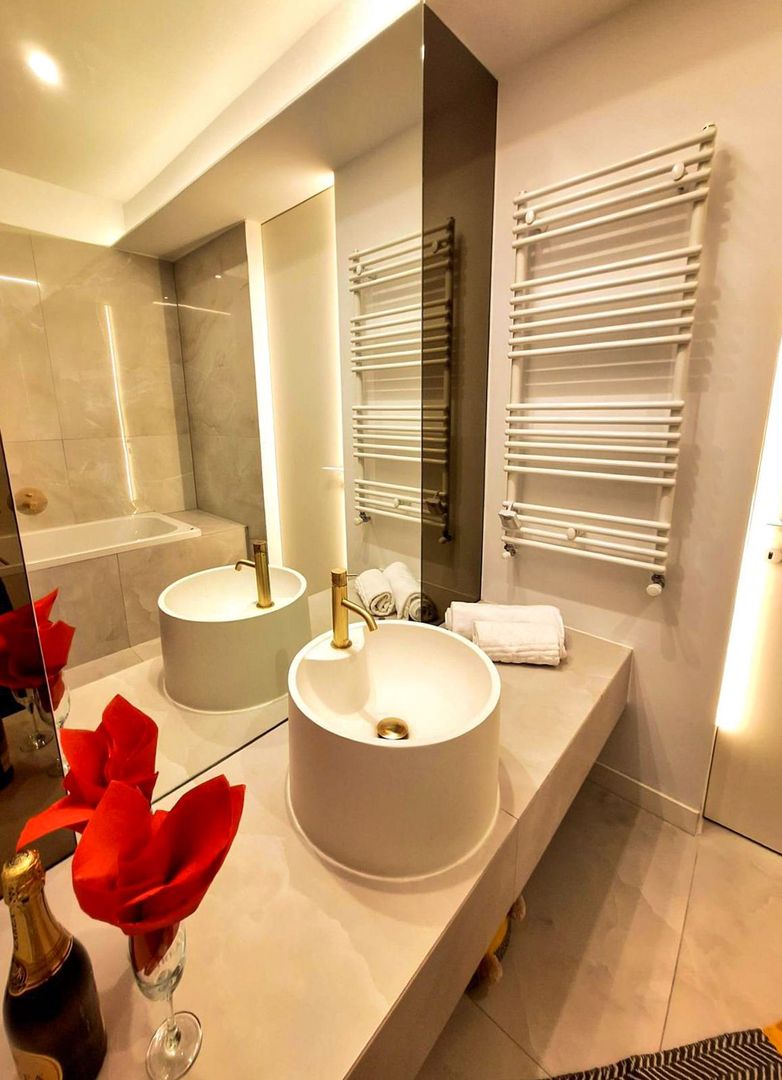 Închiriere apartament 3 camere | Parcare + Debara privată incluse - Poză 26