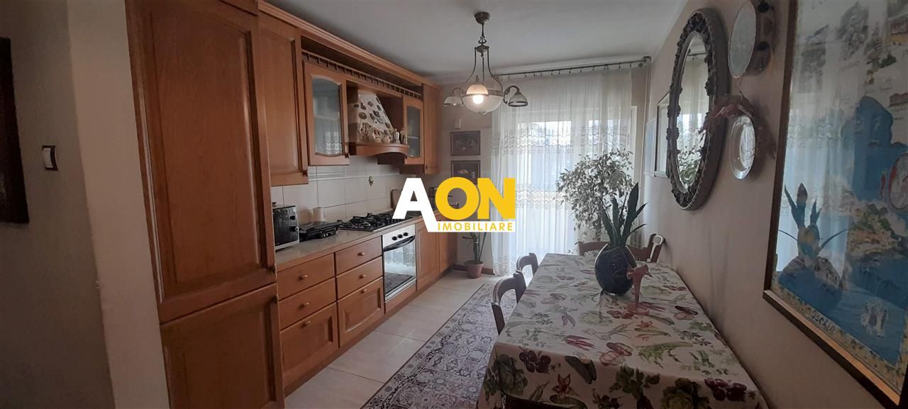 Apartament 3 camere cu scara interioara zona ultracentrala - Poză 4