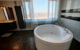 Penthouse 5 camere 250 mp lângă Ambasada SUA , zona Băneasa București - Poză 17