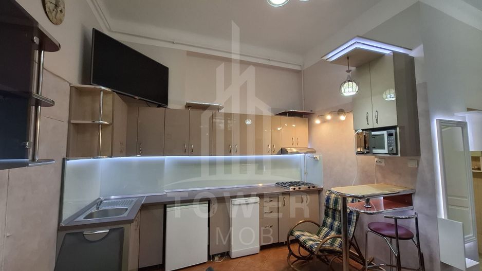 Apartament 3 camere la vila de închiriat - Poză 2