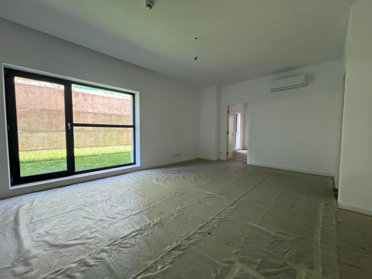 Apartament 2 Camere Premium | Curte 130 mp | Zona Centrală - Poză 3