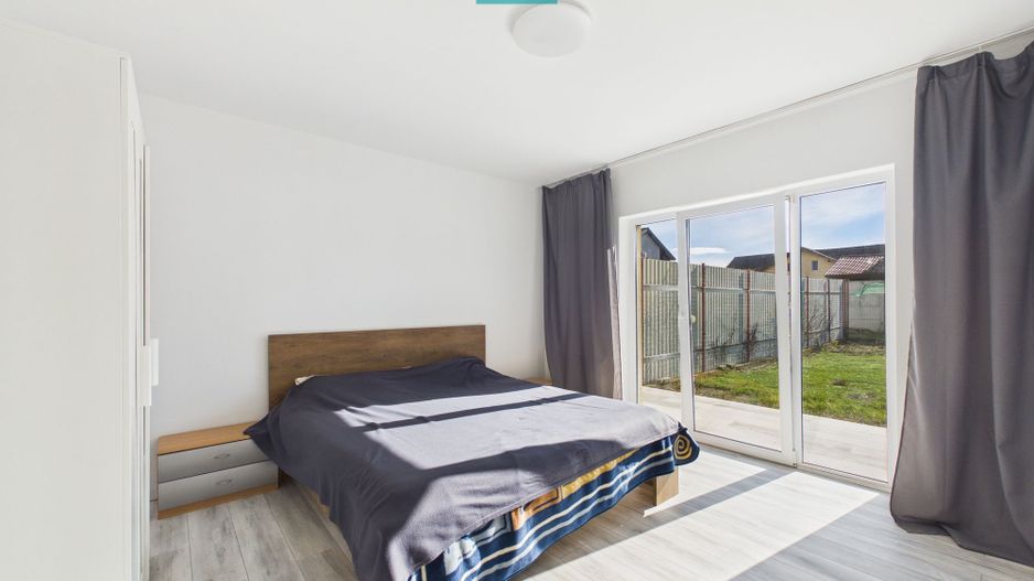 Casă înșiruită în Via Carmina- Vladmirescu - Poză 4