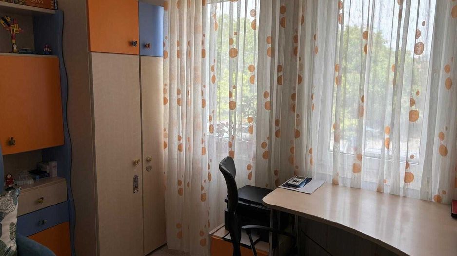 Vanzare apartament 3 camere, 2 minute de METROU - Poză 8