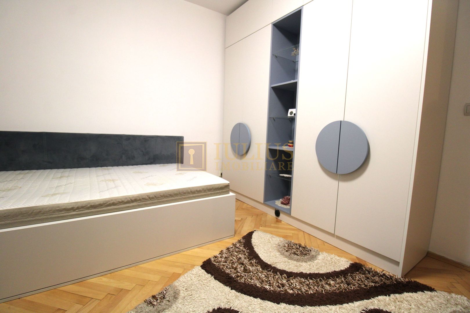 Apartament in Odobescu, aproape de punctele de interes pentru studenti! - Poză 4