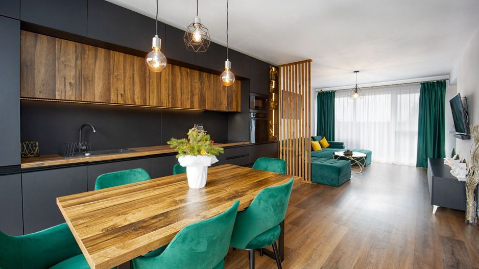 Casă înșiruită de vânzare în Sânpetru | Mobilată și utilată premium - Poză 1