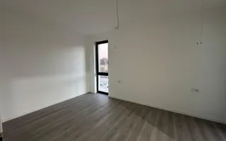 Duplex 1/2, 4 camere, 3 băi, la strada principală Mosnita Veche - Poză 16