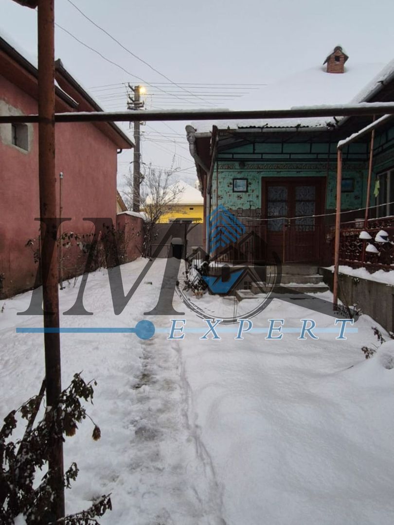 Casa de Vanzare in zona Suseni, in Cugir - Poză 1