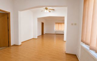 Spațiu comercial de închiriat | Ploiesti | Str. Mircea cel Bătrân - Poză 4