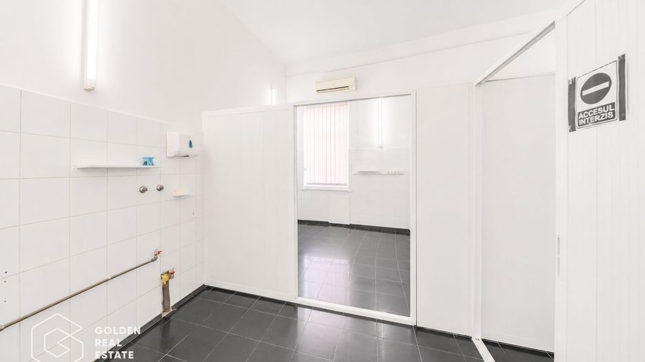 Cabinet medical, 200mp, parter+subsol-Policlinica Speciala, Boul Rosu - Poză 9