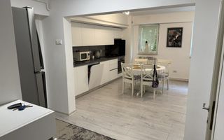 Apartament 3 camere/70 mp/etaj 3/Focsani /Polivalenta - Poză 1