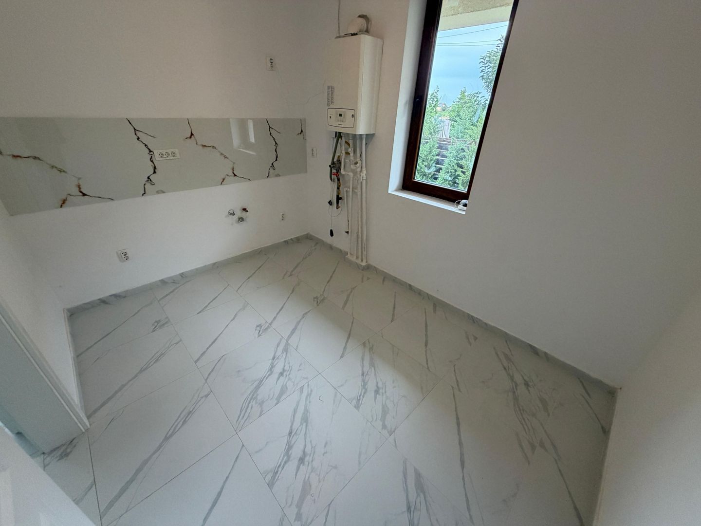 CASA CUB -RATE DEZVOLTATOR, CELOFIBREI, TOATE UTILITATILE, COMISION 0% - Poză 10