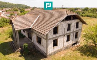 Casă impunătoare în Păuliş - Poză 3