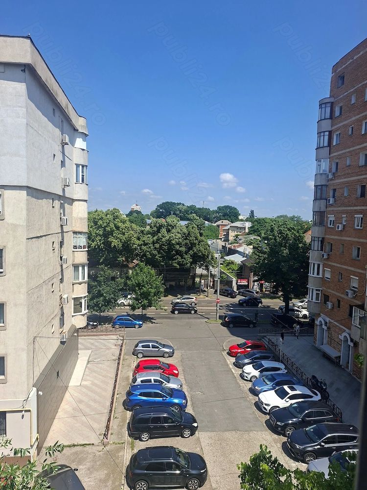 De inchiriat  apartament 2 camere, Piața Centrală, 450 euro - Poză 10