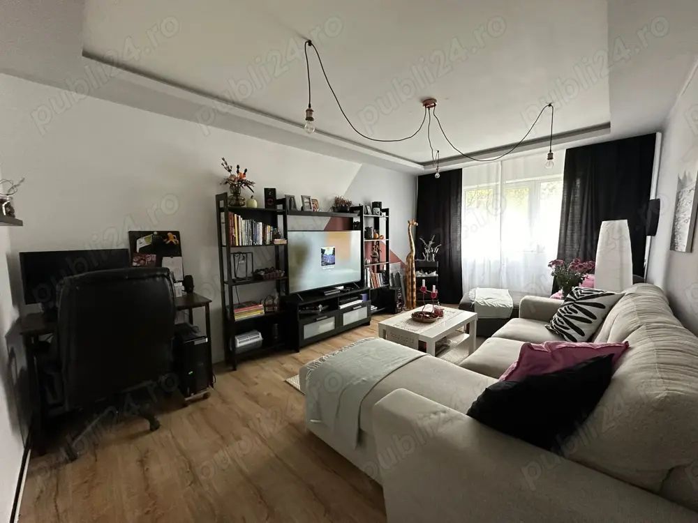 3 cam decomandat Aradului centrala proprie - Poză 3