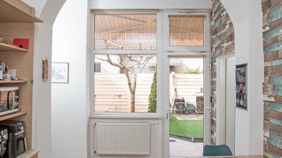 Vilă, singur în curte, central, Oradea 128 mp. 800  E/lună. Comision 0 - Poză 20