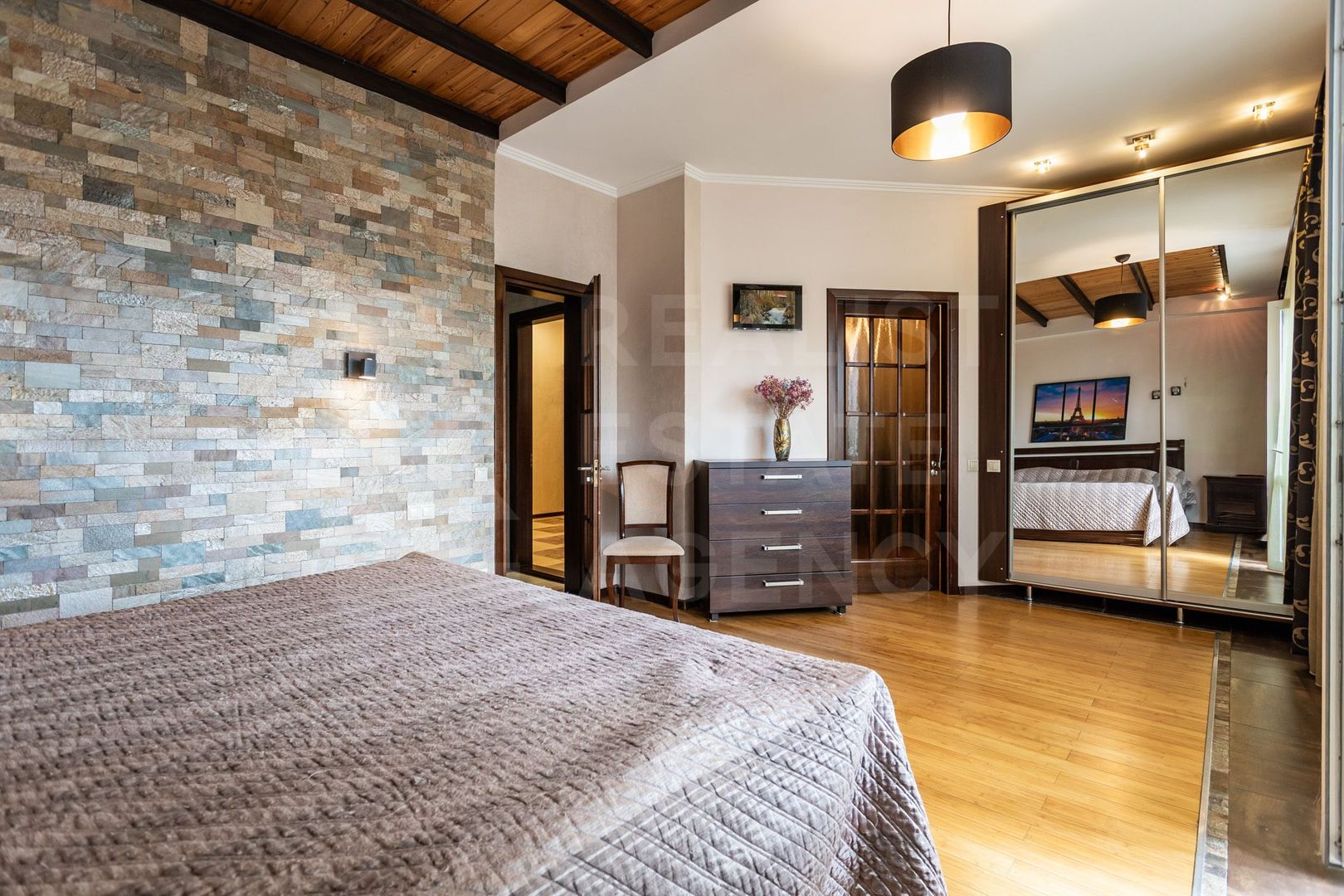 Vânzare apartament  142 mp, str. Valea Trandafirilor, Botanica - Poză 8