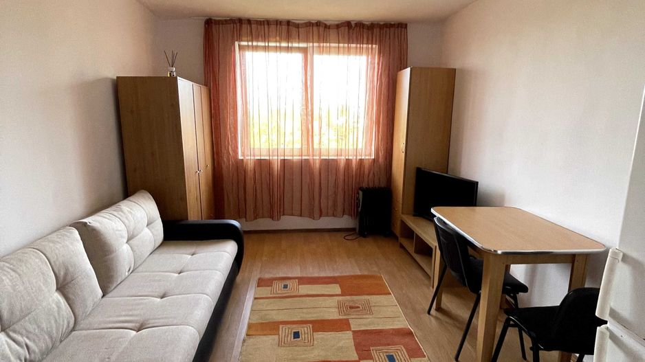 BRASADAS vinde garsonieră renovată, utilată in Micro 15. - Poză 1