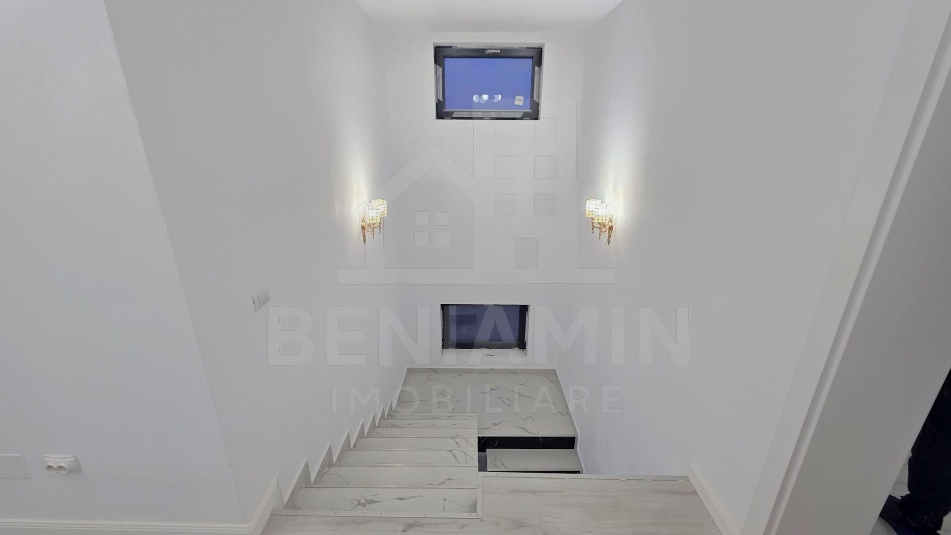 Casa noua 4 dormitoare 2 bai P+1 zona Selgros Teilor - Poză 12