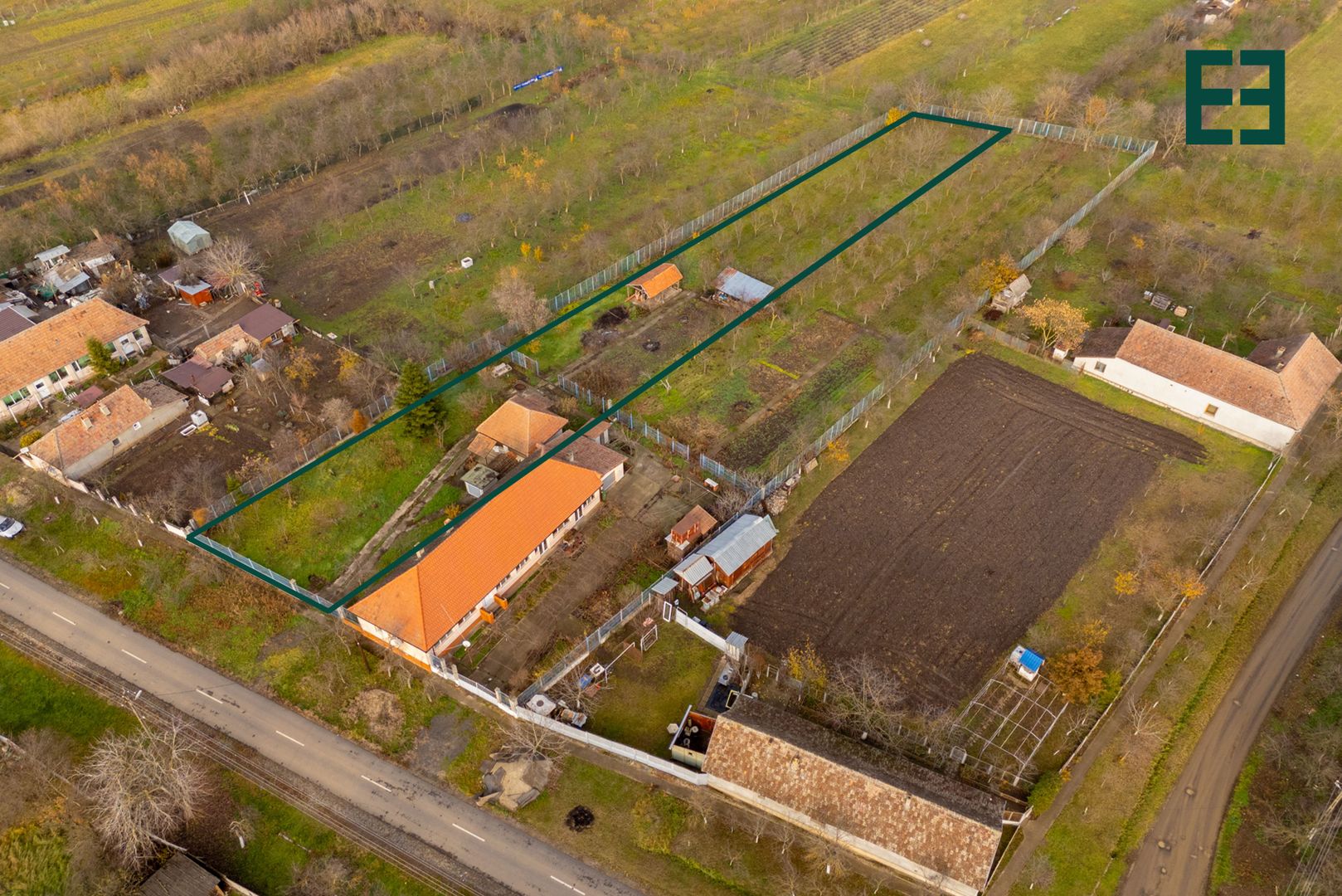 Vândut - Teren cu construcție – 2.480 mp – Seceani, Timiș - Poză 3