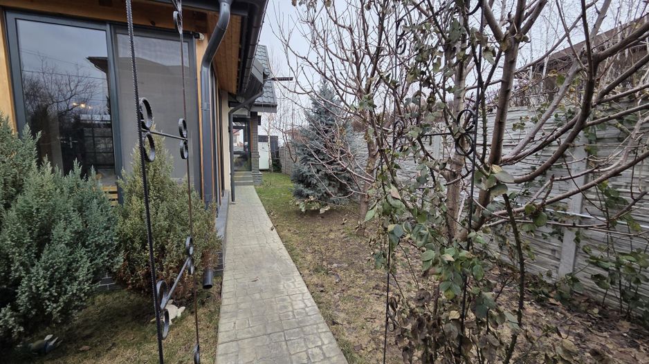 Casă unicat, stil american, 4 camere, garaj, teren 450 mp – Tunari - Poză 32