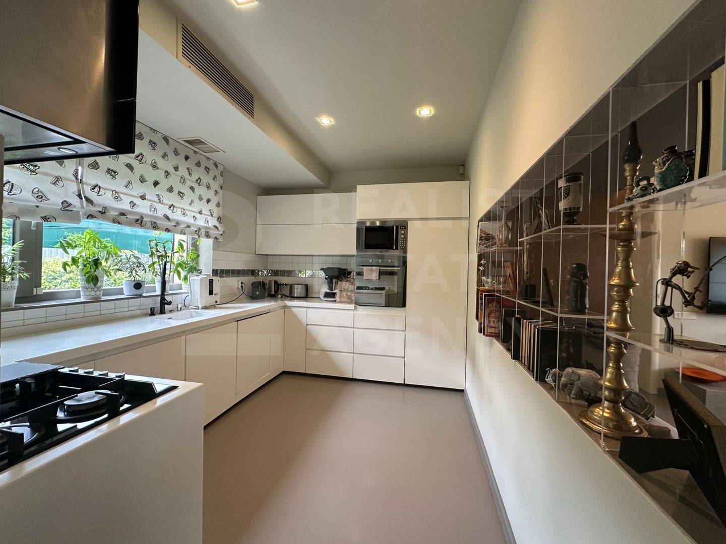 Vânzare, casă de tip Duplex cu gradină proprie, Otopeni, București - Poză 5