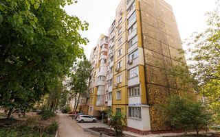 Vânzare, apartament, 3 camere, bd.Cuza-Vodă 9/2 sectorul Botanica - Poză 1