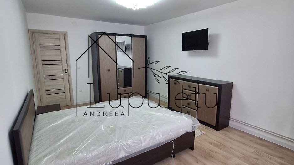 Apartament de Inchiriat | 3 Camere | Parter | Decomandat | Strand - Poză 2