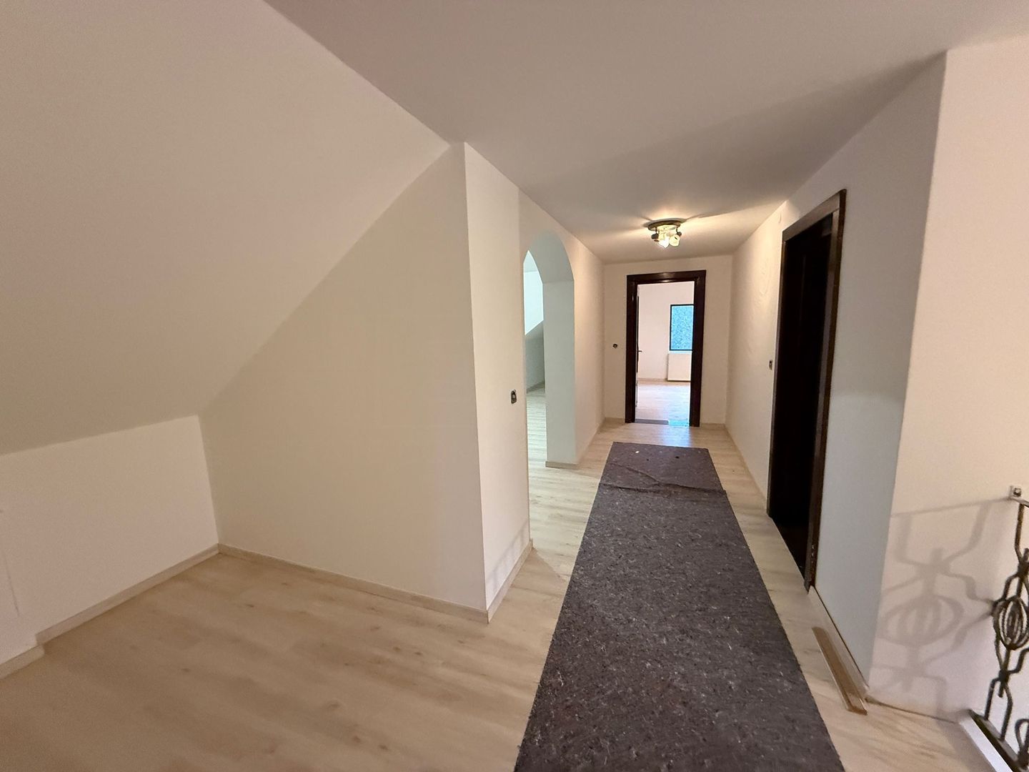 CASA DE INCHIRIAT RADAUTI | IDEAL PENTRU CRESA DE COPII | - Poză 2