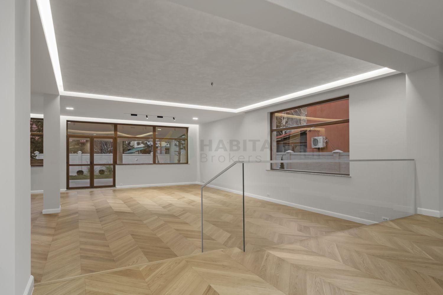 Vilă de lux  | Pipera – 7 camere, 5 băi, 4 terase | 1.500.000 EUR - Poză 11