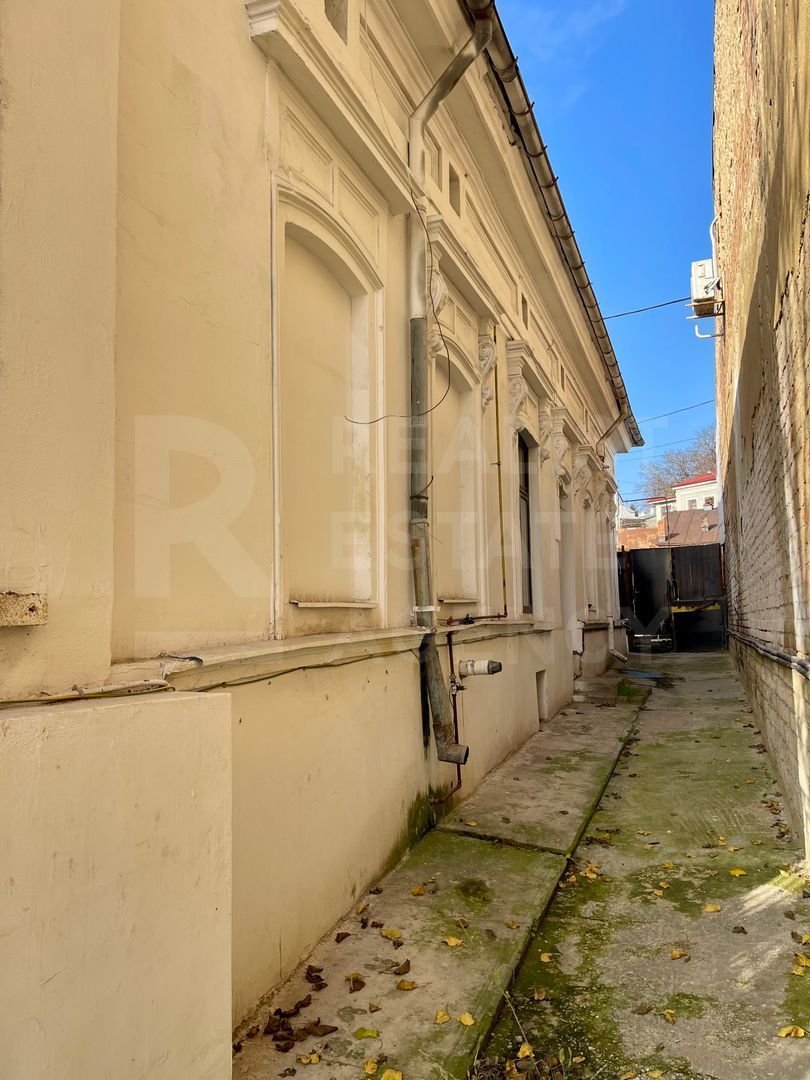 De vânzare – Clădire impresionantă, 11 camere, 9 dormitoare, Păcurari - Poză 11