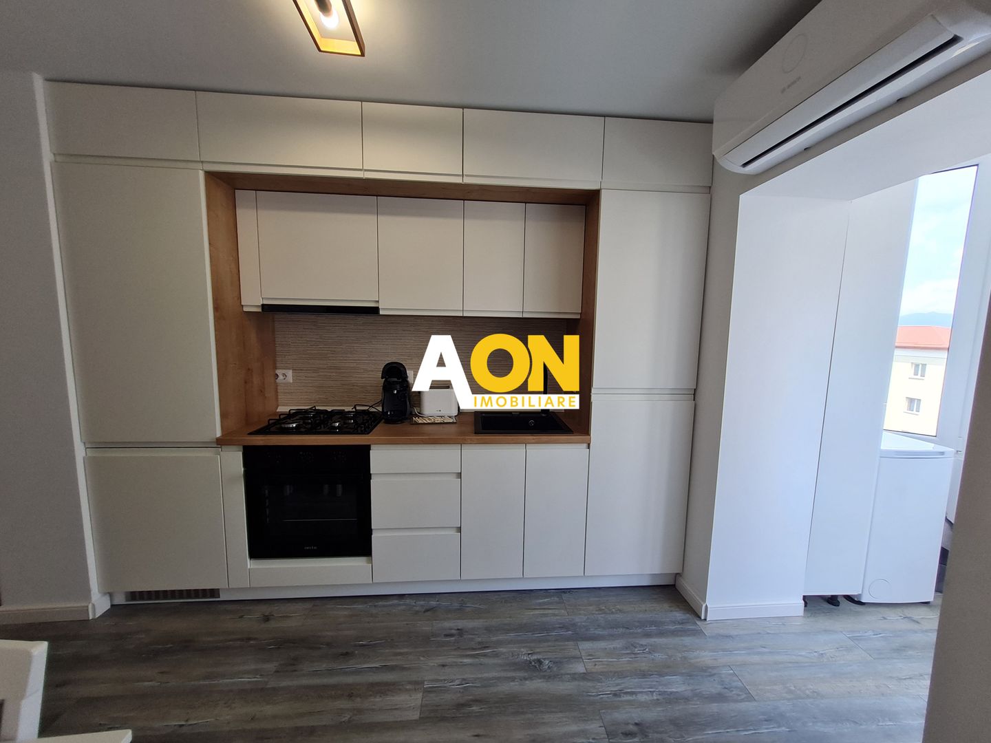 Apartament 2 Camere, Ultracentral, 54 mp, Decomandat, Zona Cetate - Poză 7