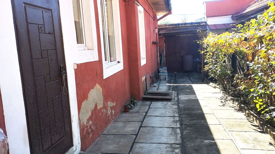 Apartament la casă - cu un colocatar - Poză 1