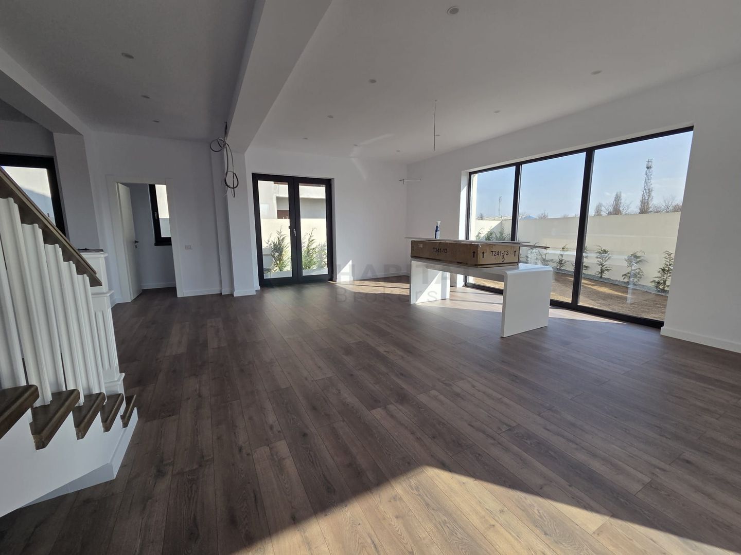 Casă modernă de vânzare în Tunari – construcție 2025, gata de mutare! - Poză 5