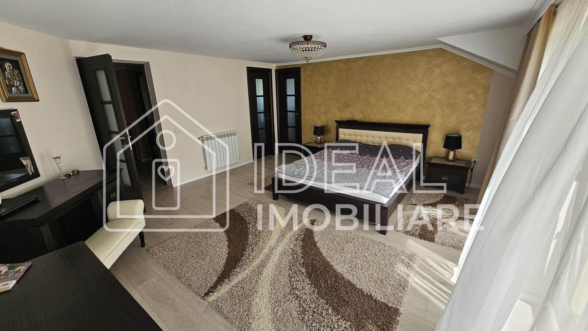 Vila Moderna cu 5 camere, garaj si 921 mp de curte, in Tocile - Poză 12