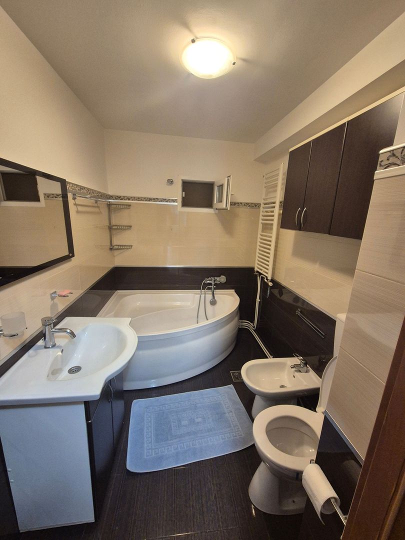 Închiriez apartament 2 camere Micro 4 - Poză 4